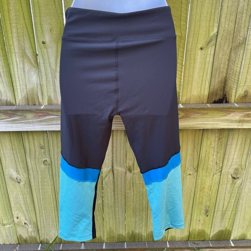 Under Armour HeatGear Armour Womens Novelty Capri - Picture 3 of 4